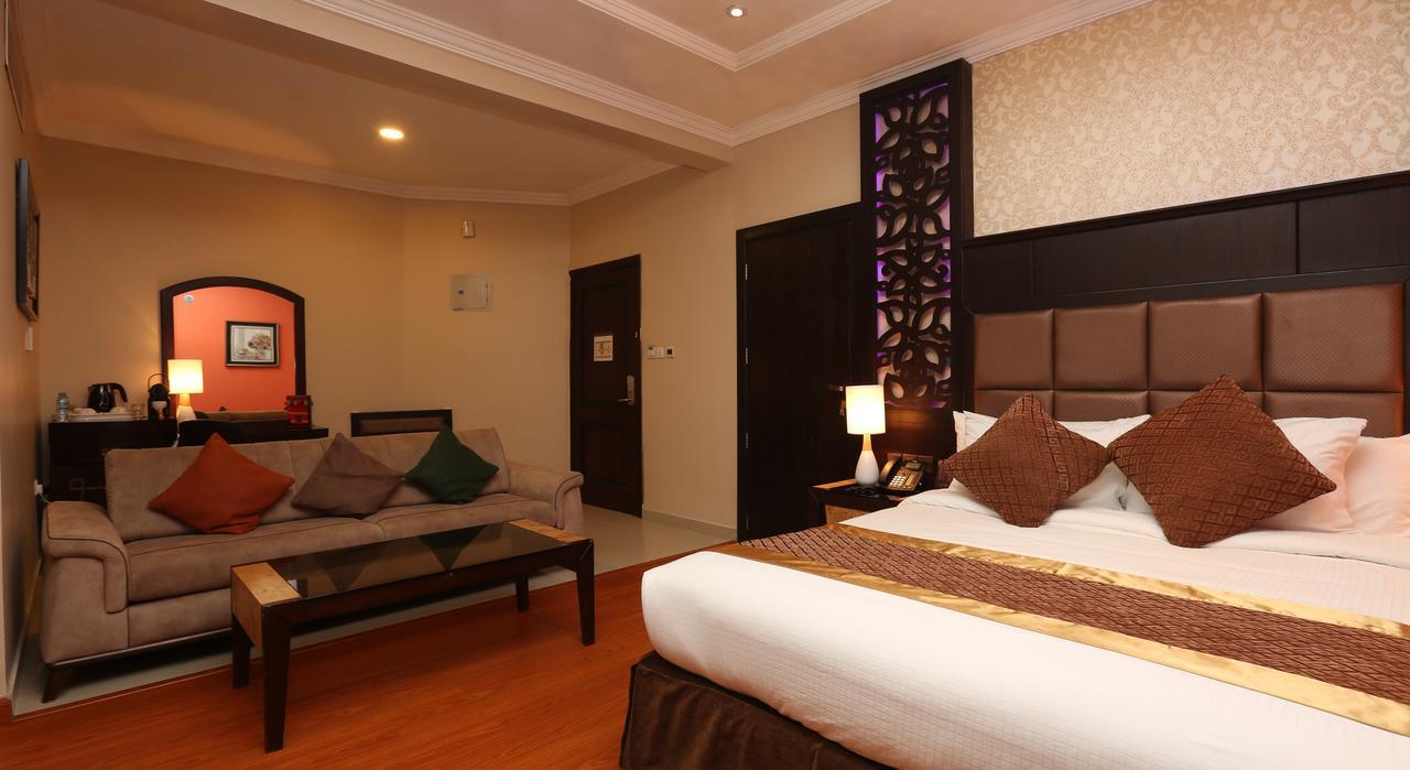 Park Hotel 2*
